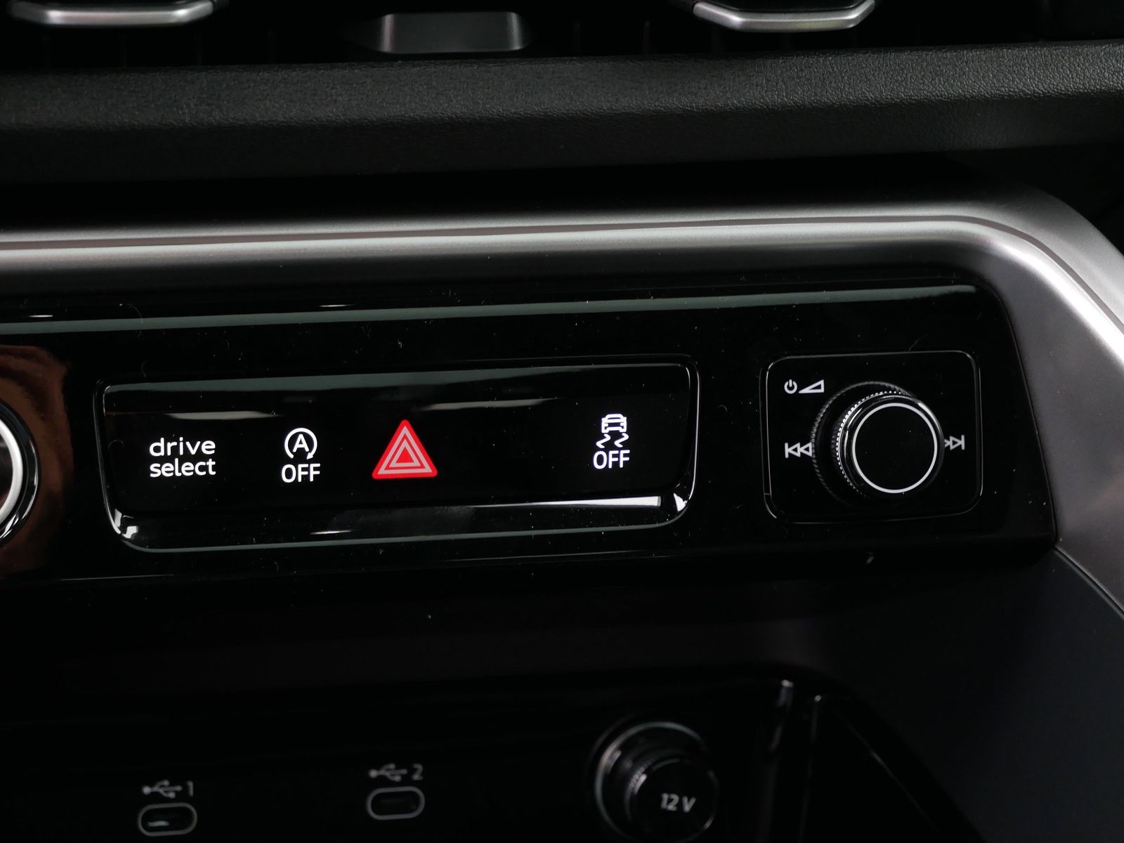 Thumbnail: 2026 Audi Q5 - 23