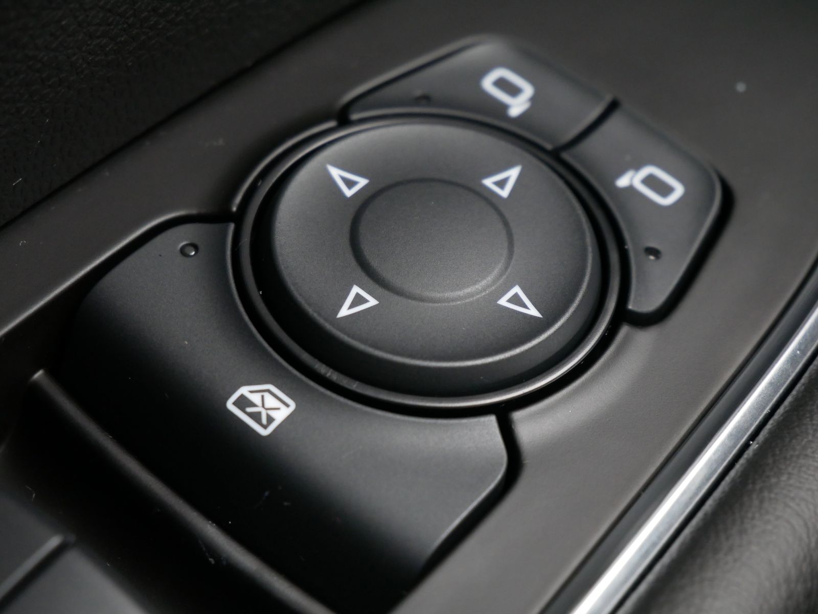 Thumbnail: 2023 Buick Envision - 16