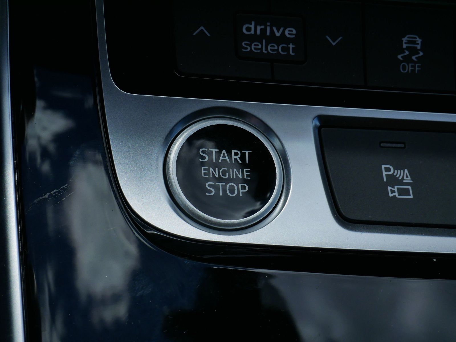 Thumbnail: 2026 Audi Q7 - 23
