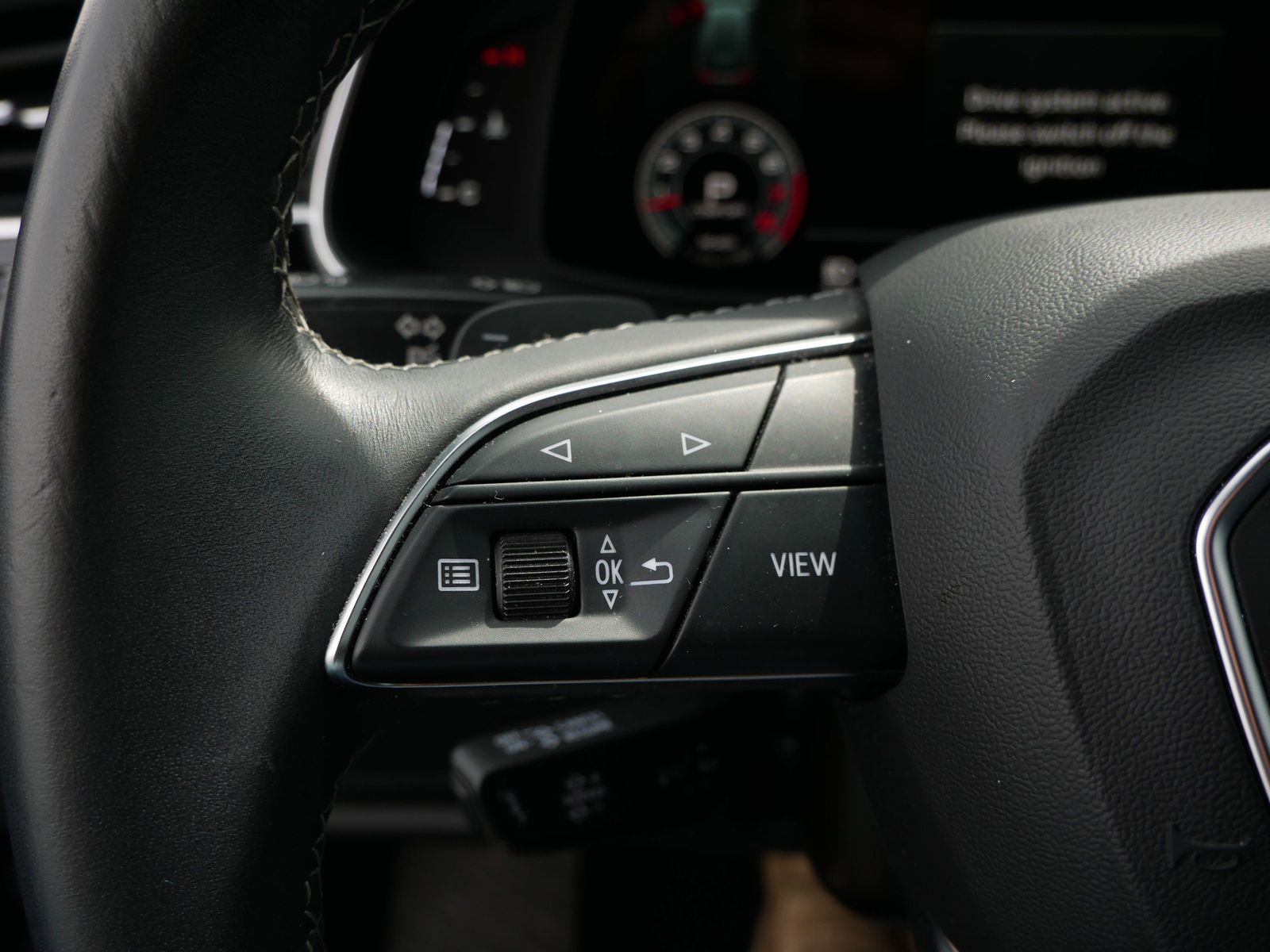 Thumbnail: 2021 Audi Q8 - 25