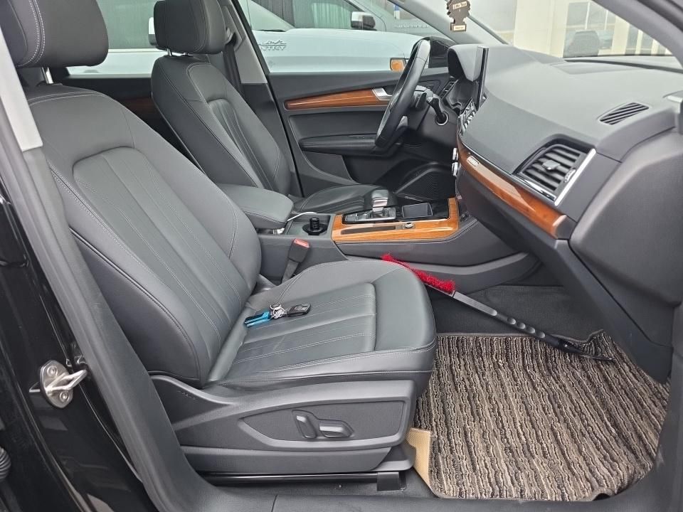 Thumbnail: 2023 Audi Q5 - 8