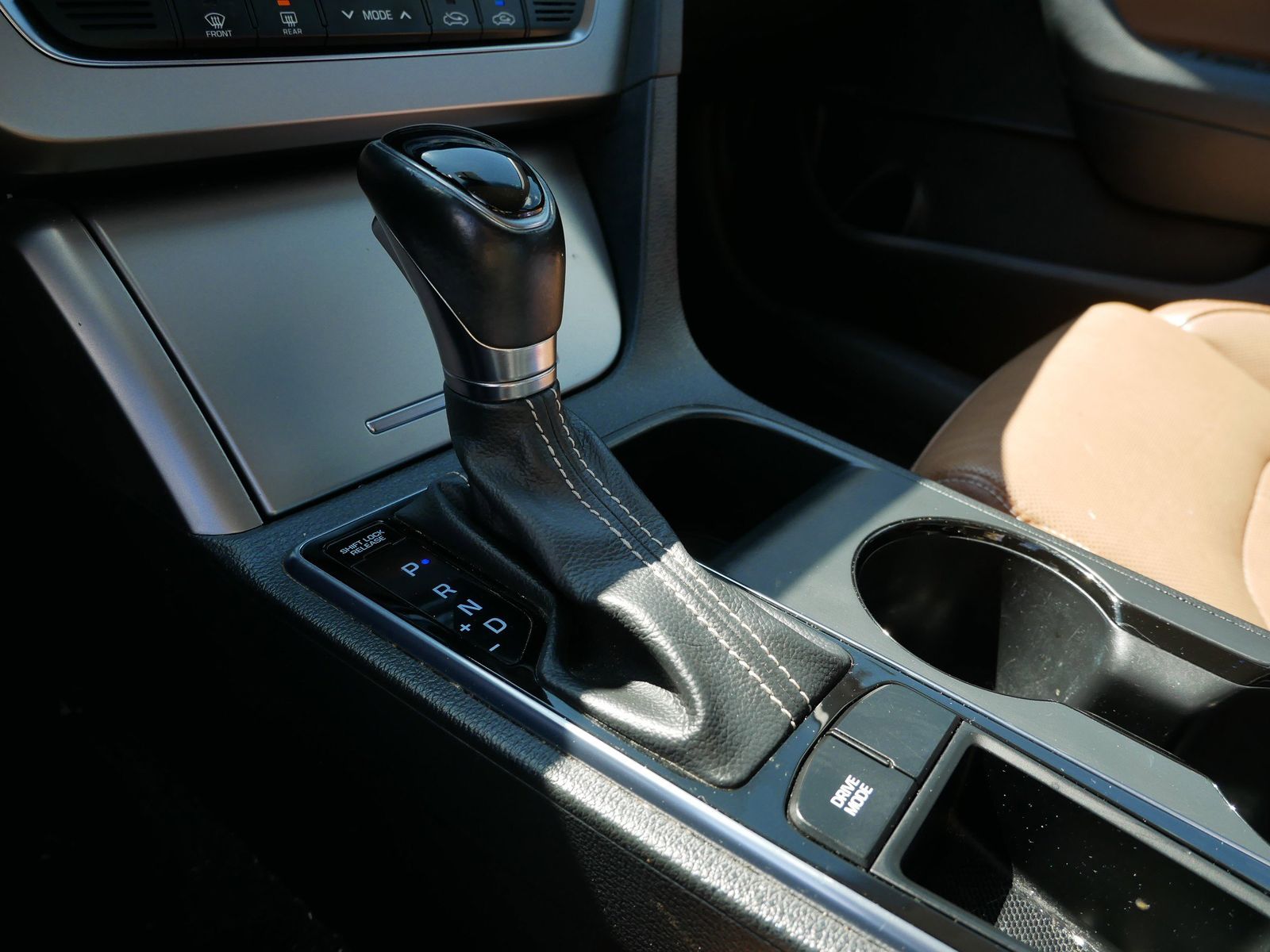 Thumbnail: 2015 Hyundai Sonata - 17