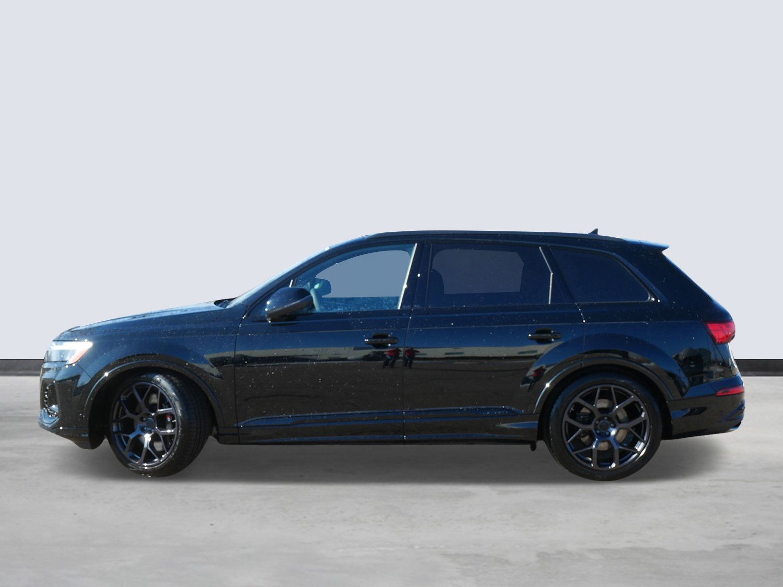 Thumbnail: 2026 Audi SQ7 - 2