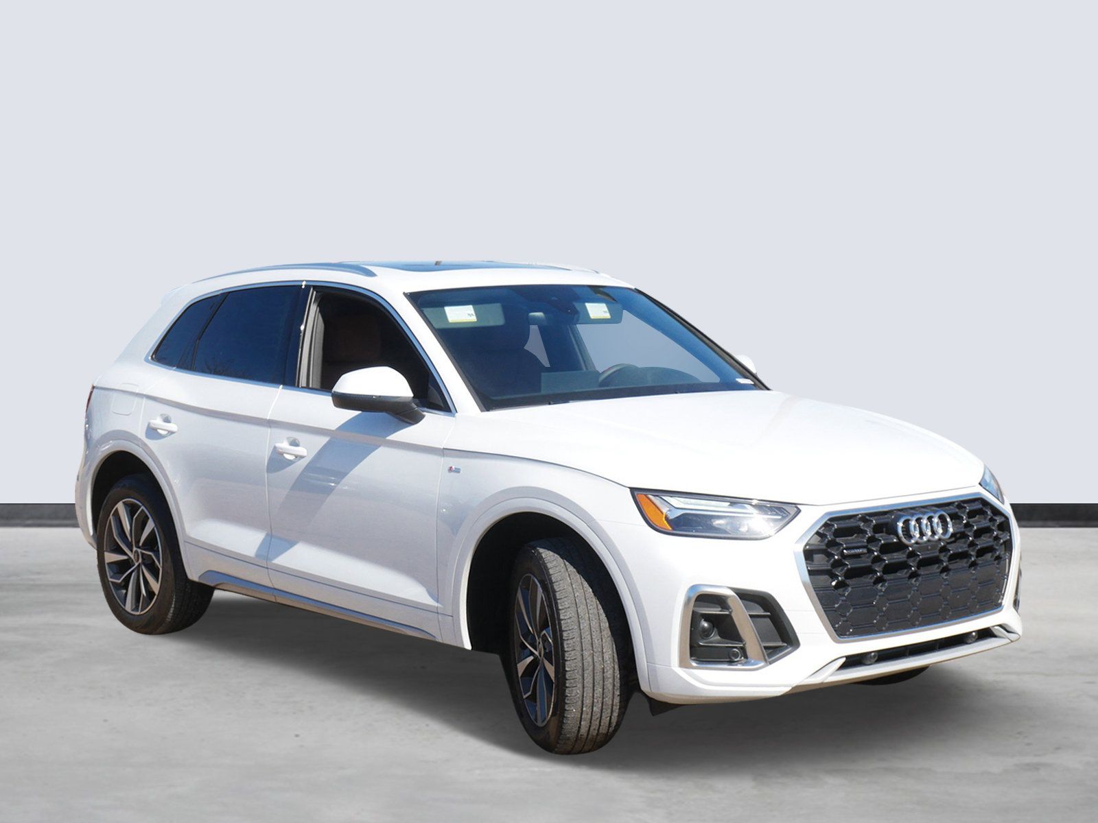 Thumbnail: 2023 Audi Q5 - 6