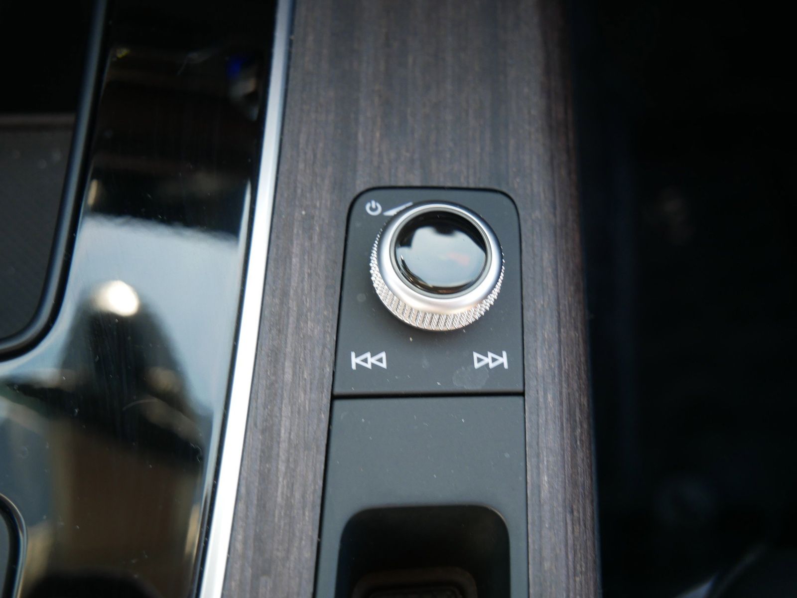 Thumbnail: 2025 Audi Q5 - 18