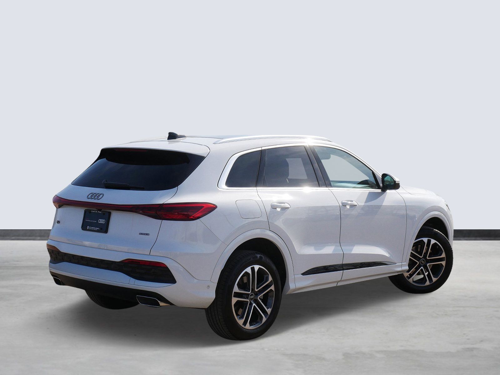 Thumbnail: 2025 Audi Q5 - 4