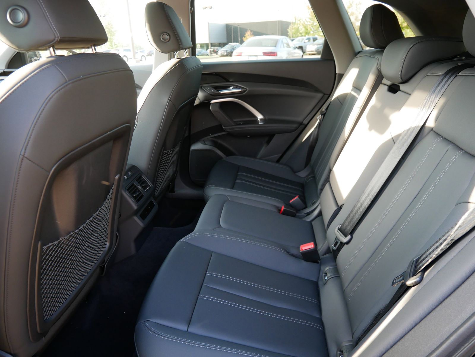 Thumbnail: 2025 Audi Q5 - 9