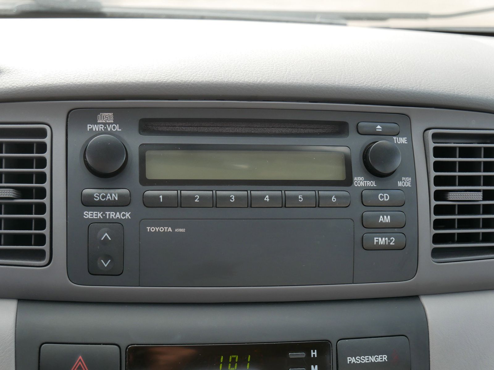 Thumbnail: 2003 Toyota Corolla - 16