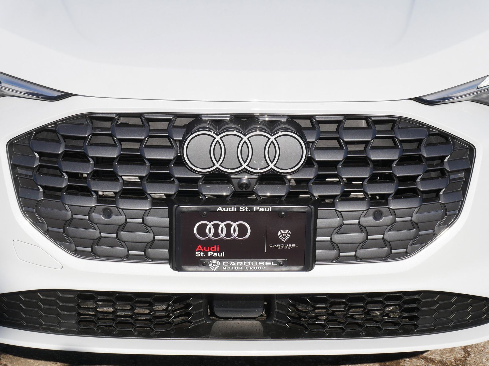 Thumbnail: 2025 Audi Q5 - 8