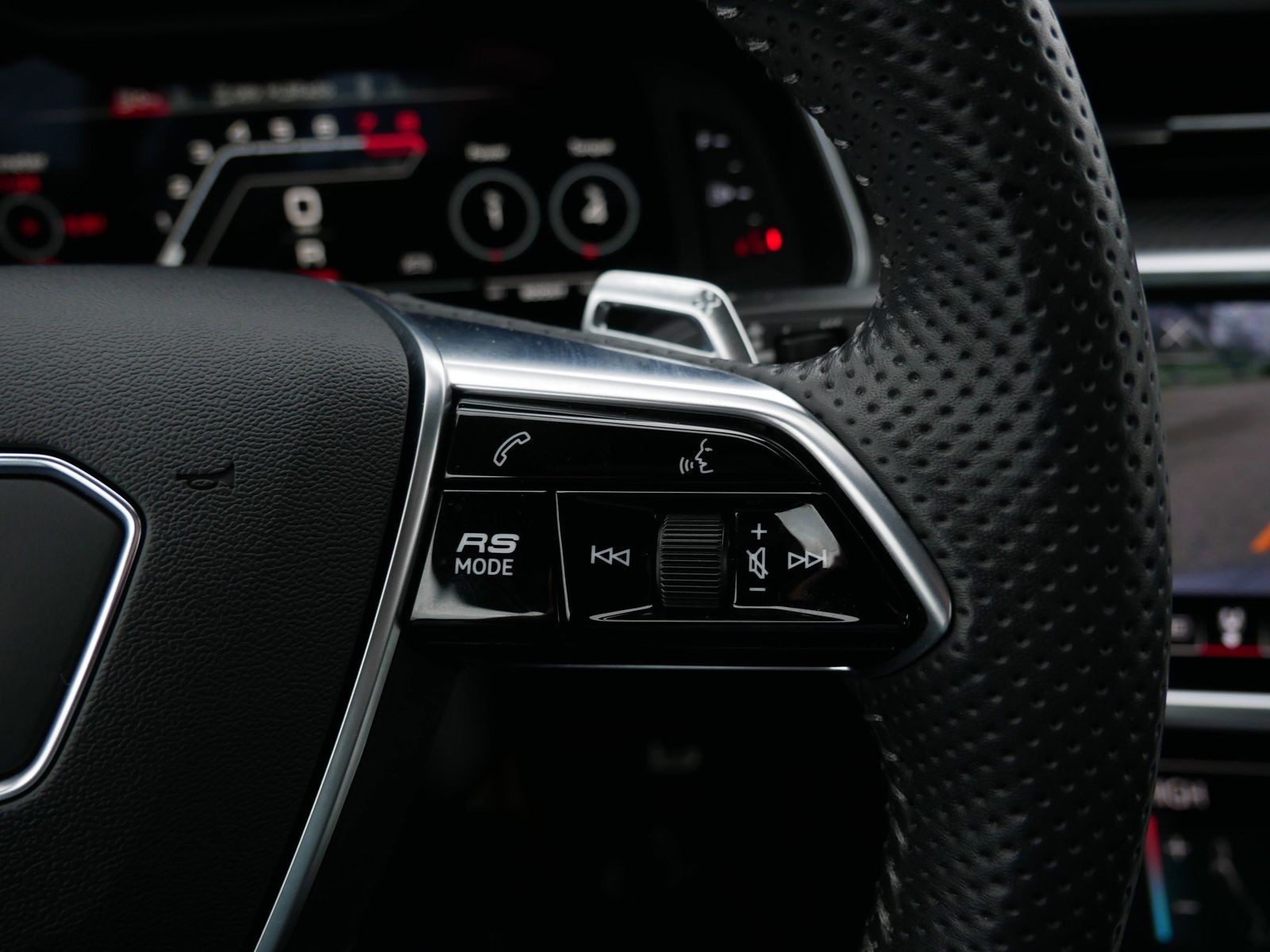 Thumbnail: 2021 Audi RS 7 - 28