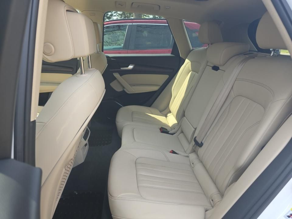 Thumbnail: 2023 Audi Q5 - 4