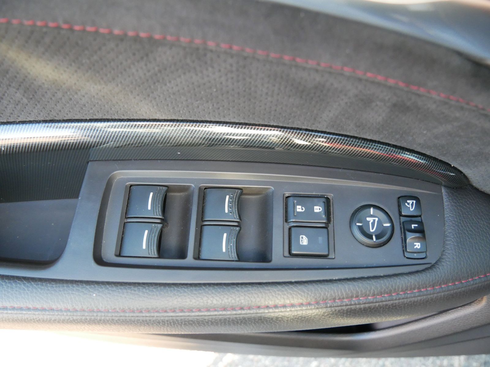 Thumbnail: 2019 Acura MDX - 22