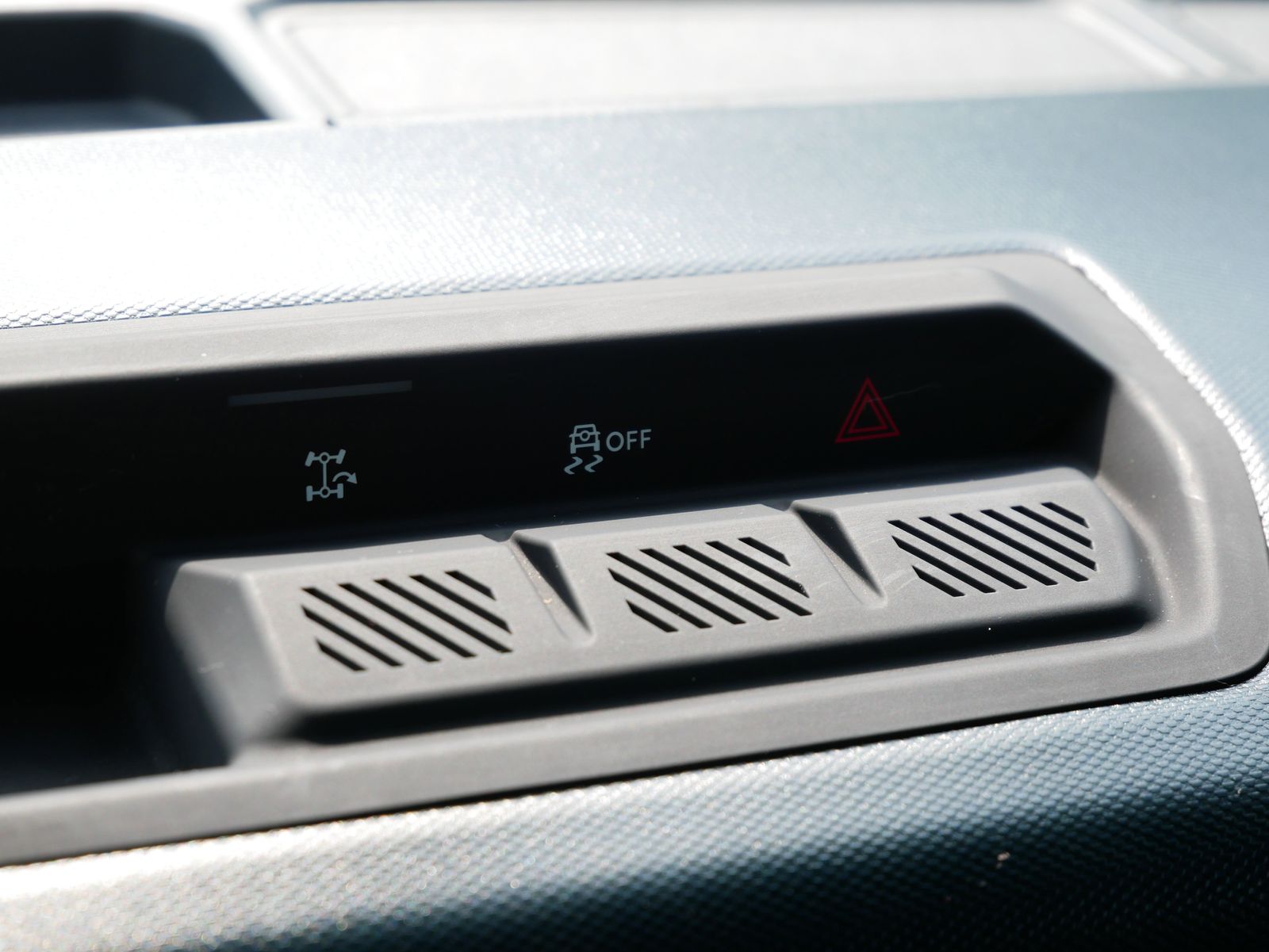 Thumbnail: 2023 Ford Bronco - 18