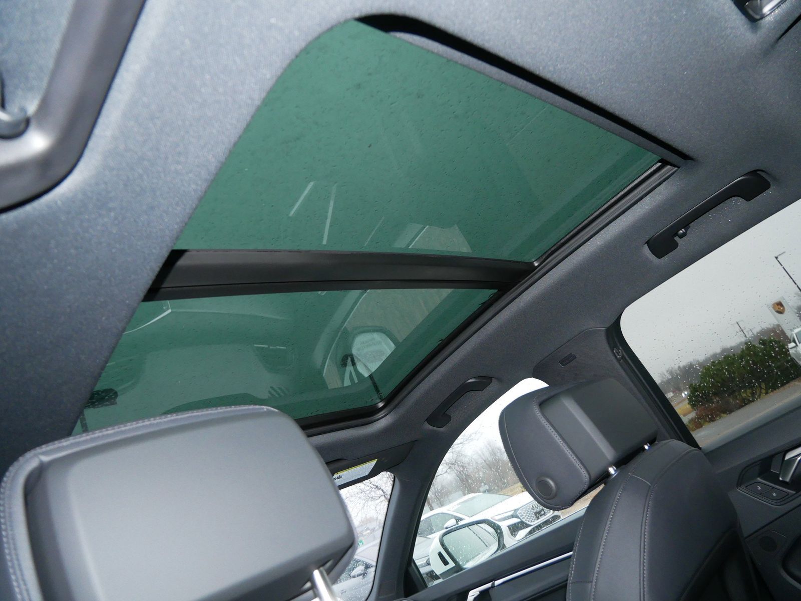 Thumbnail: 2025 Audi Q3 - 14