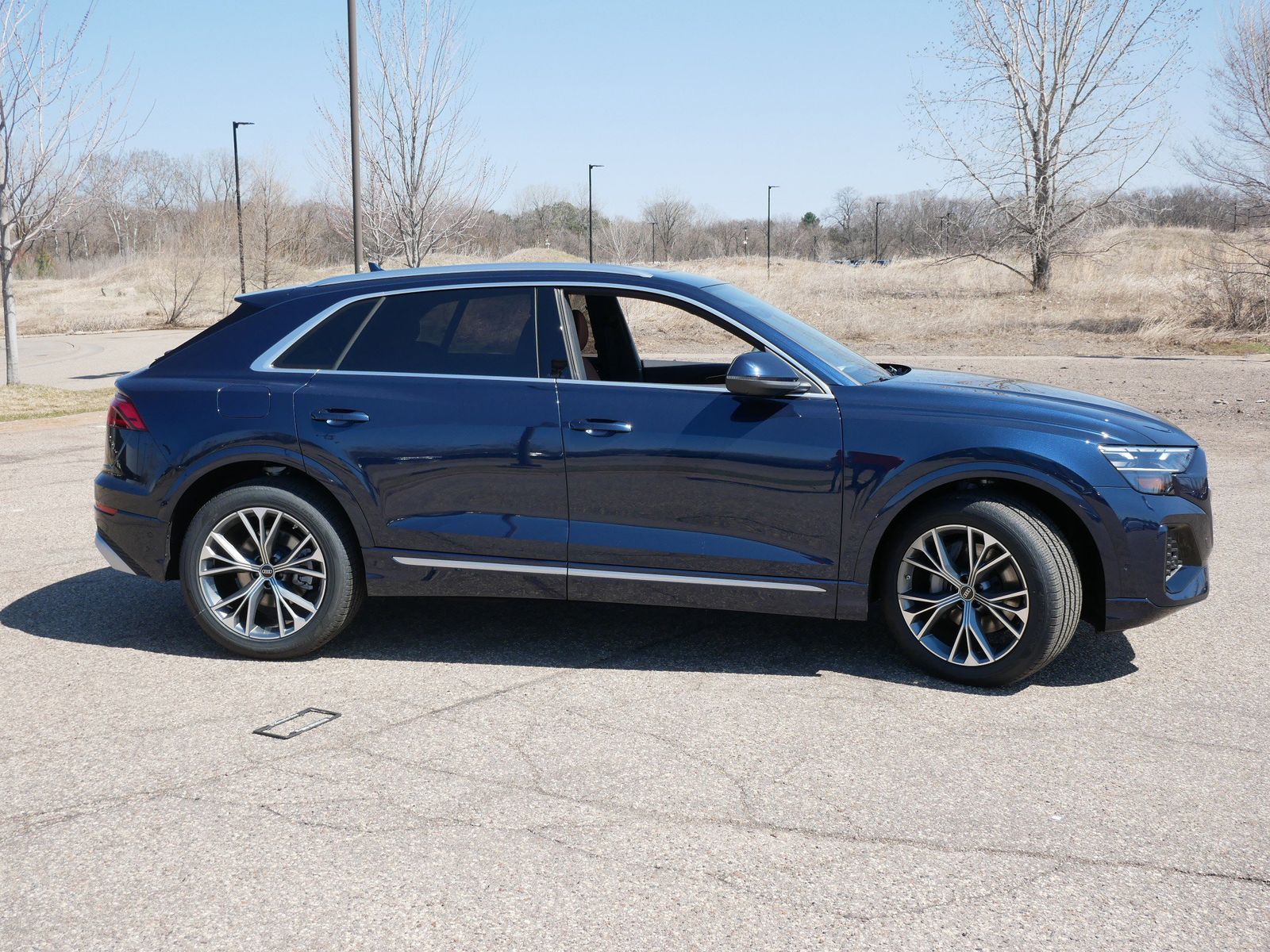 Thumbnail: 2026 Audi Q8 - 5