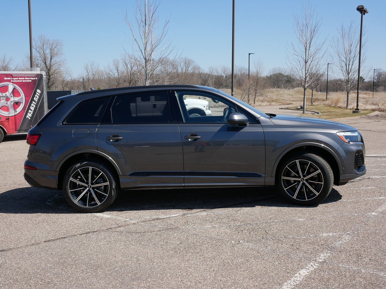 Thumbnail: 2026 Audi Q7 - 6
