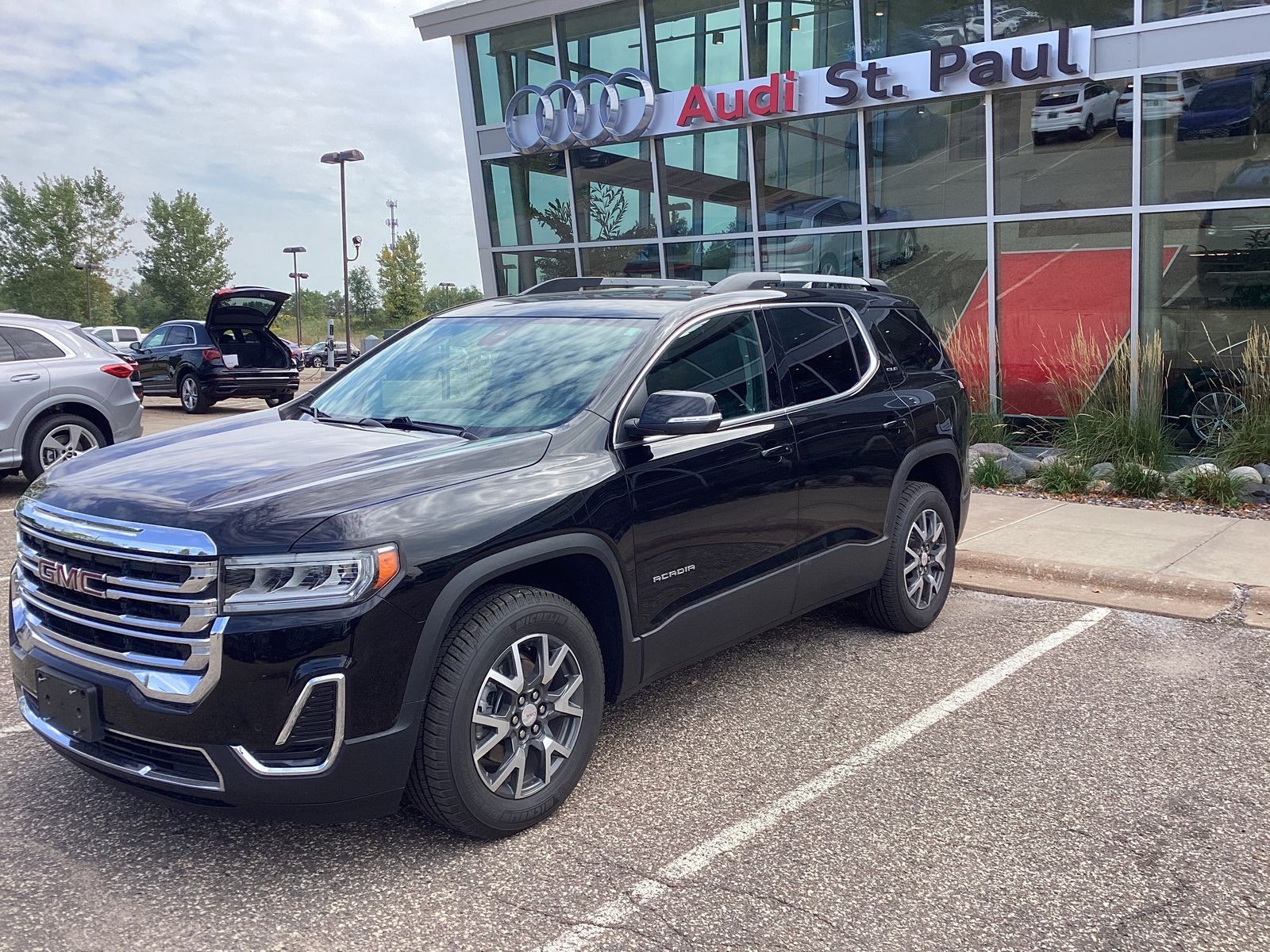 Thumbnail: 2021 GMC Acadia - 3