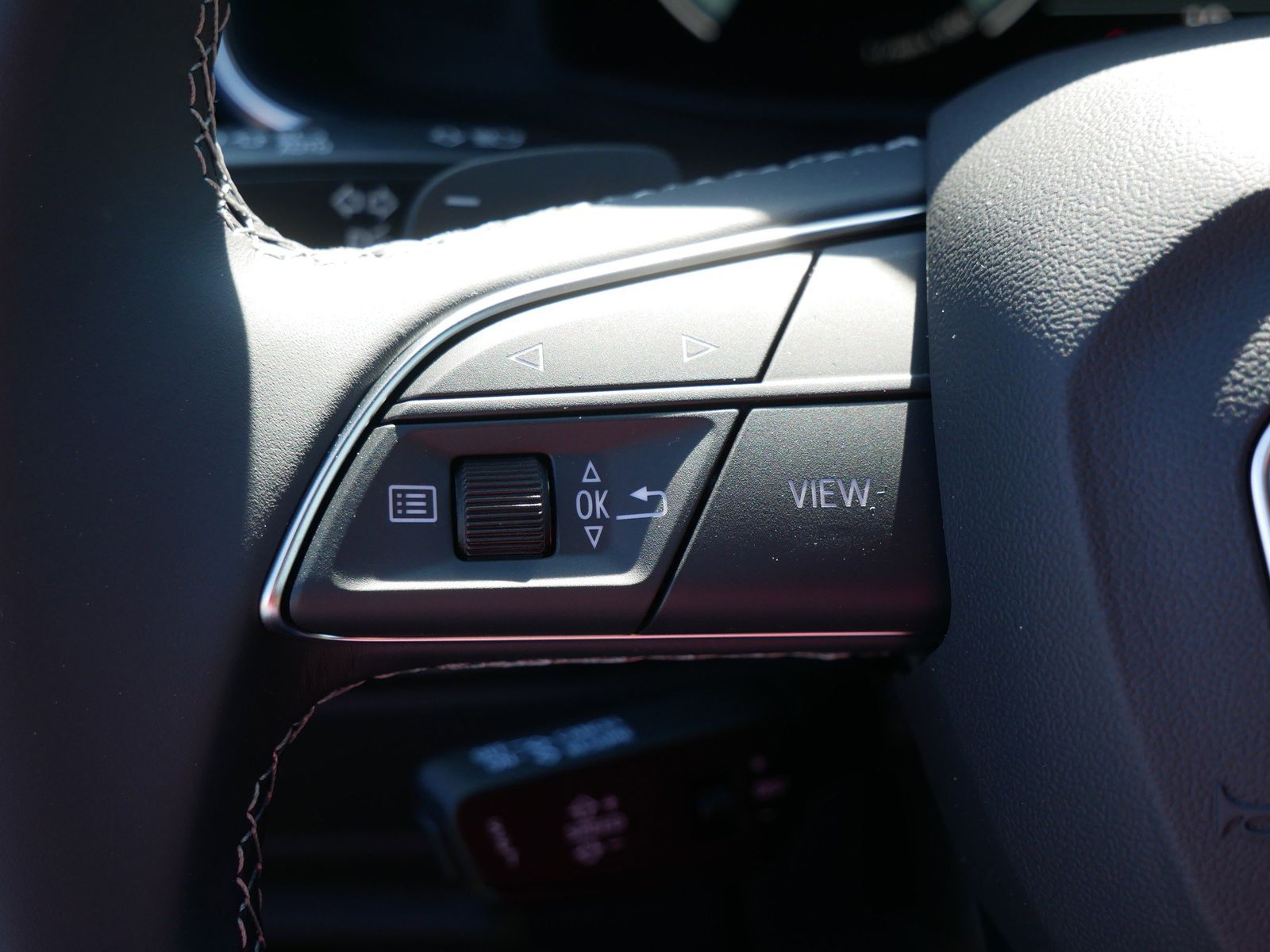 Thumbnail: 2026 Audi Q7 - 26