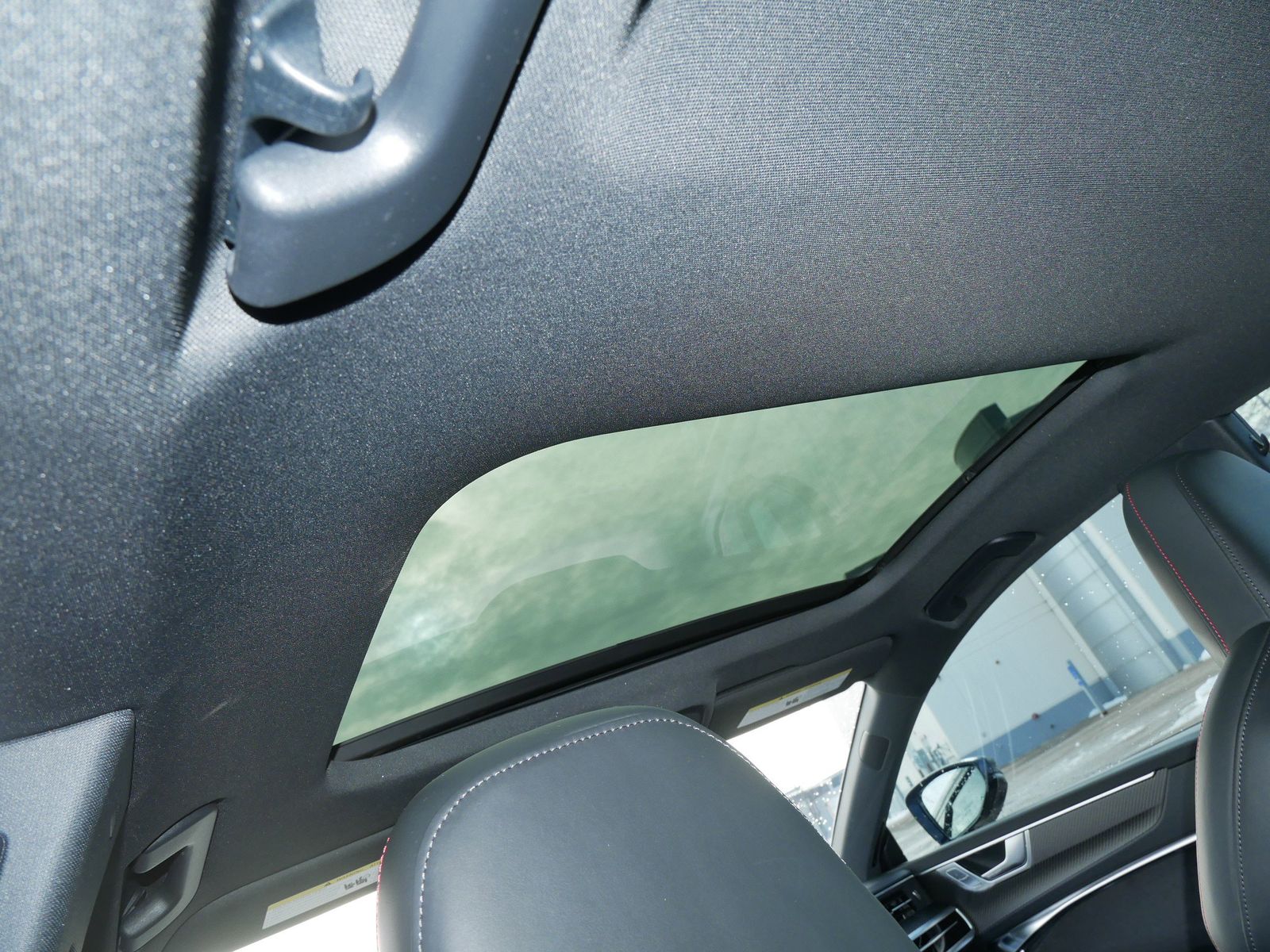 Thumbnail: 2026 Audi RS 7 - 13