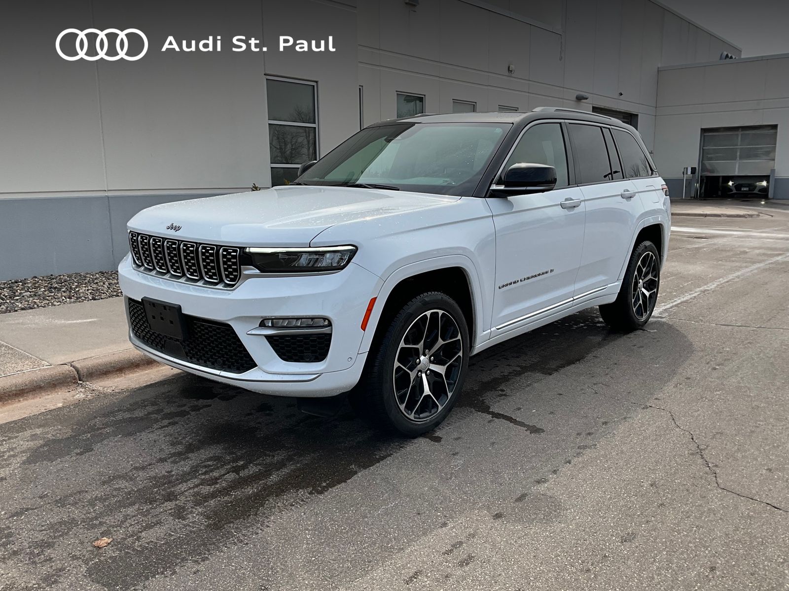 Thumbnail: 2022 Jeep Grand Cherokee - 1