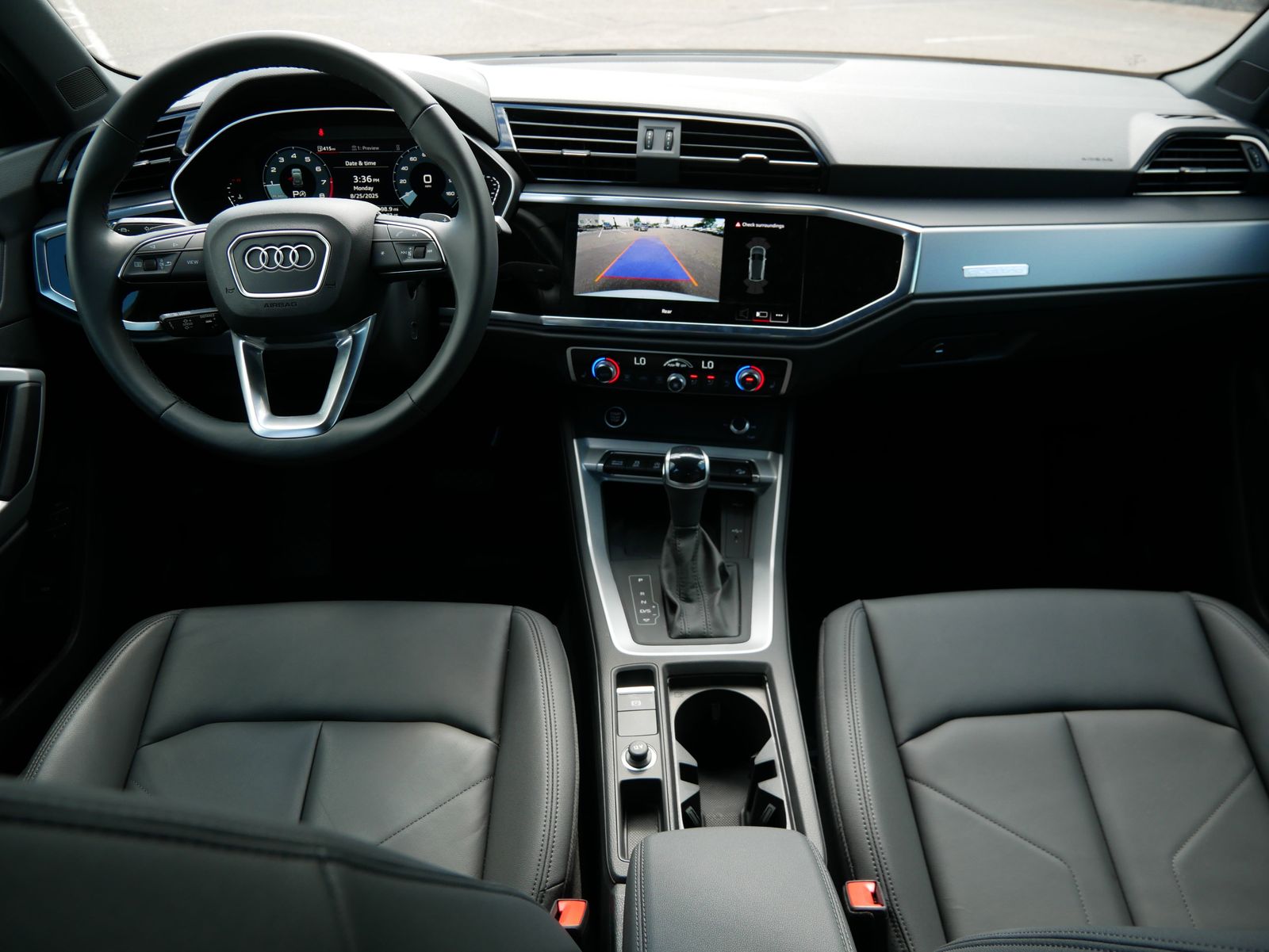Thumbnail: 2025 Audi Q3 - 14