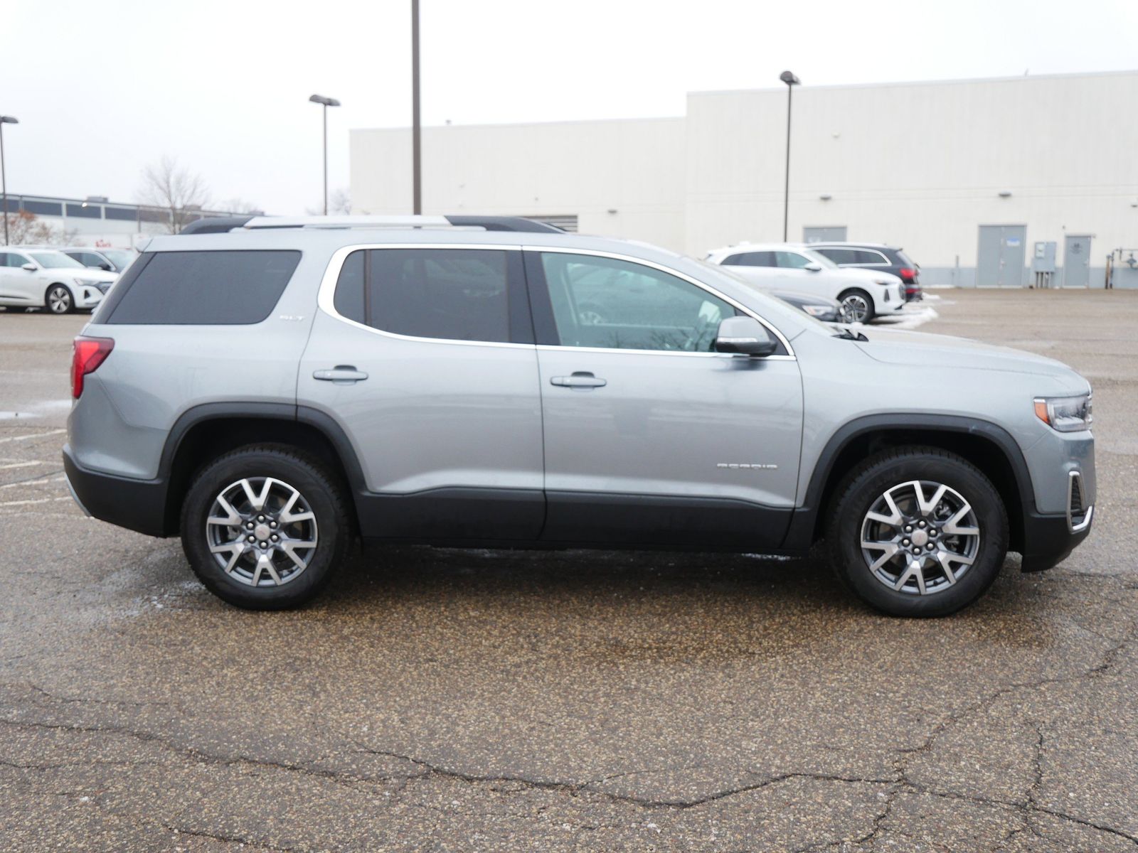 Thumbnail: 2023 GMC Acadia - 5