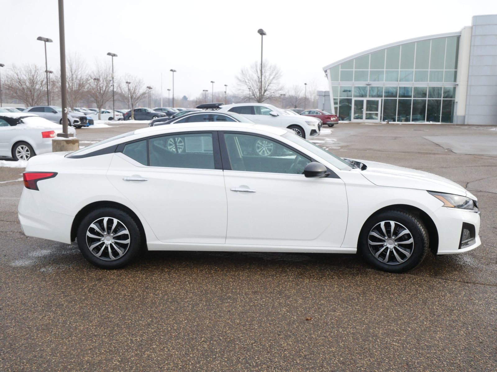 Thumbnail: 2024 Nissan Altima - 5