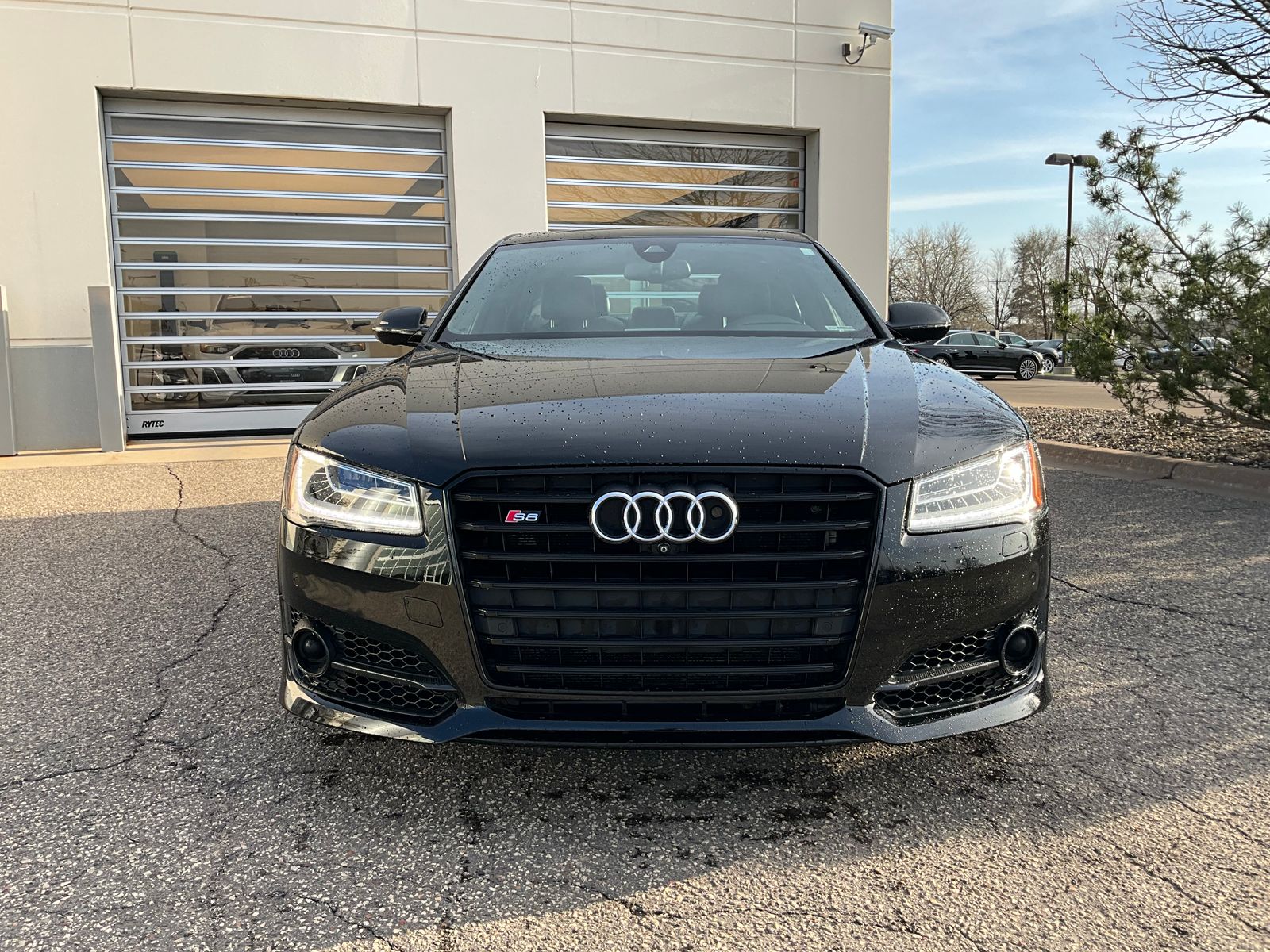 Thumbnail: 2017 Audi S8 - 12