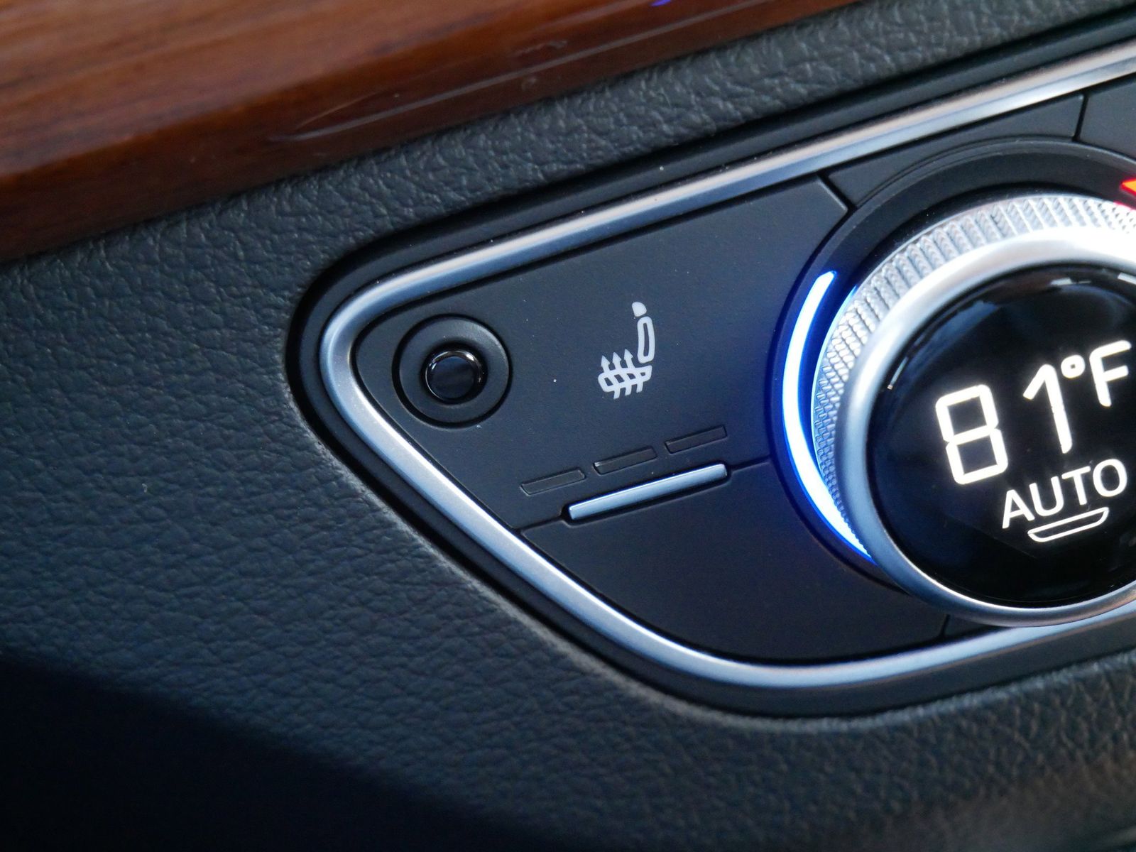 Thumbnail: 2023 Audi Q5 - 22