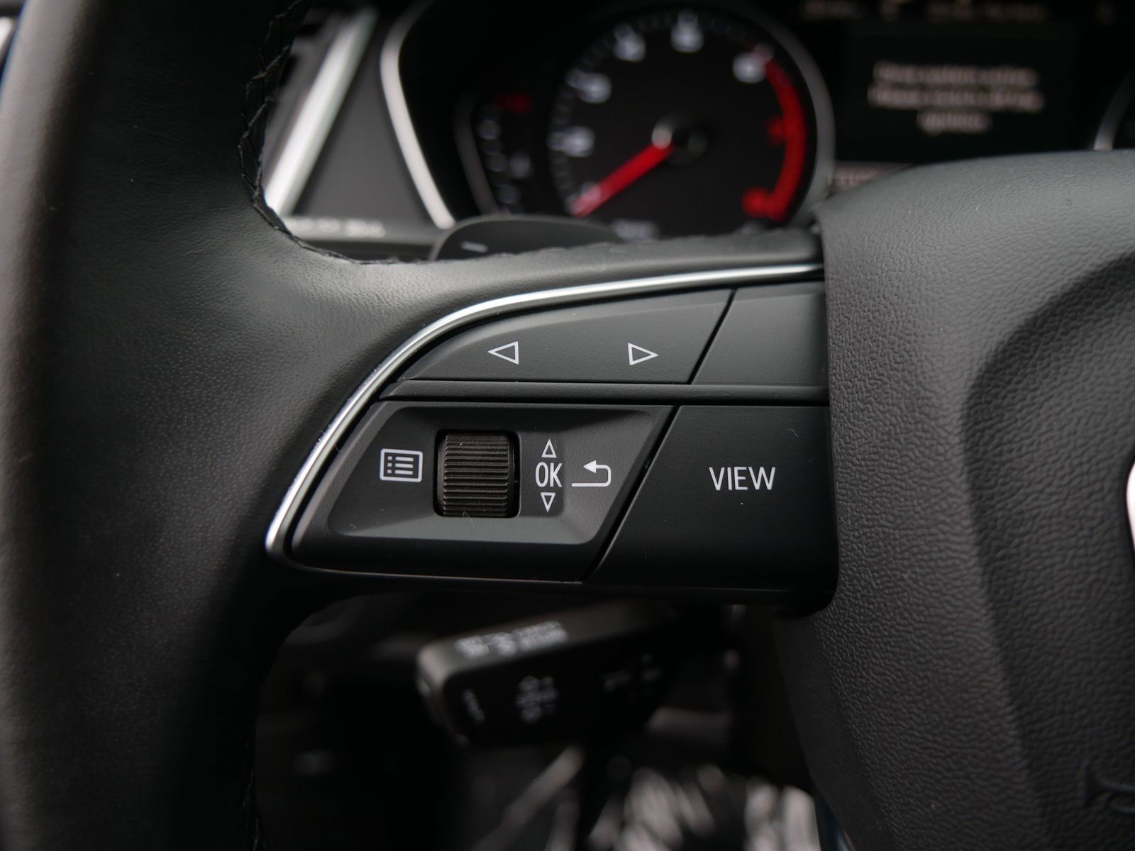 Thumbnail: 2023 Audi Q5 - 28