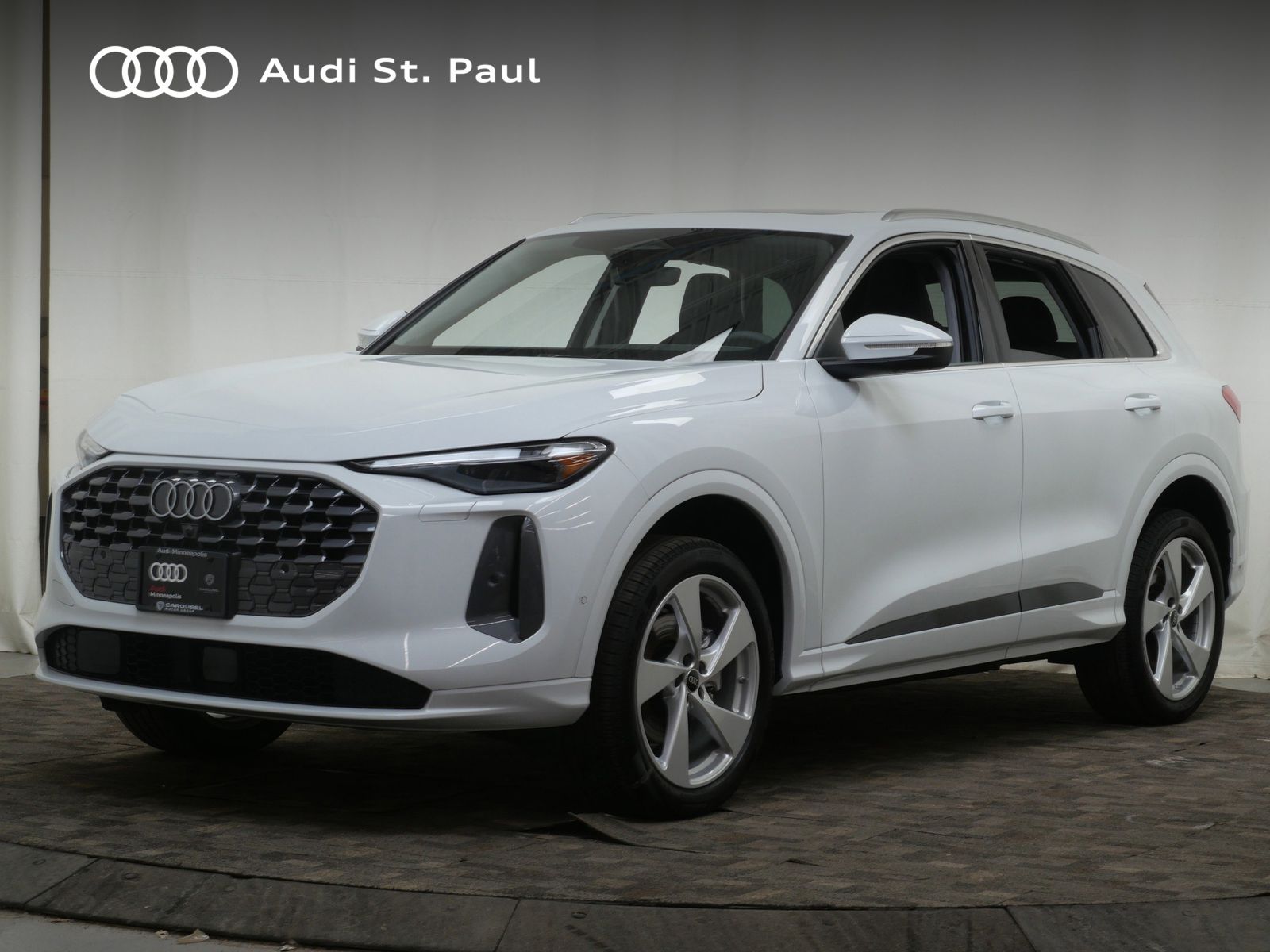 Thumbnail: 2025 Audi Q5 - 1