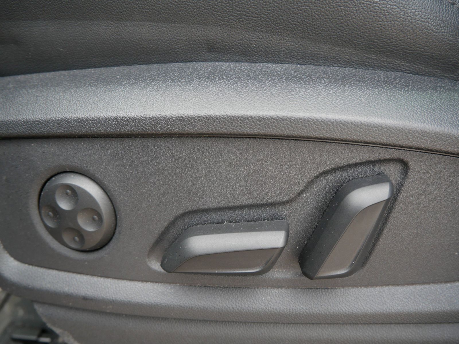 Thumbnail: 2024 Audi Q5 - 10