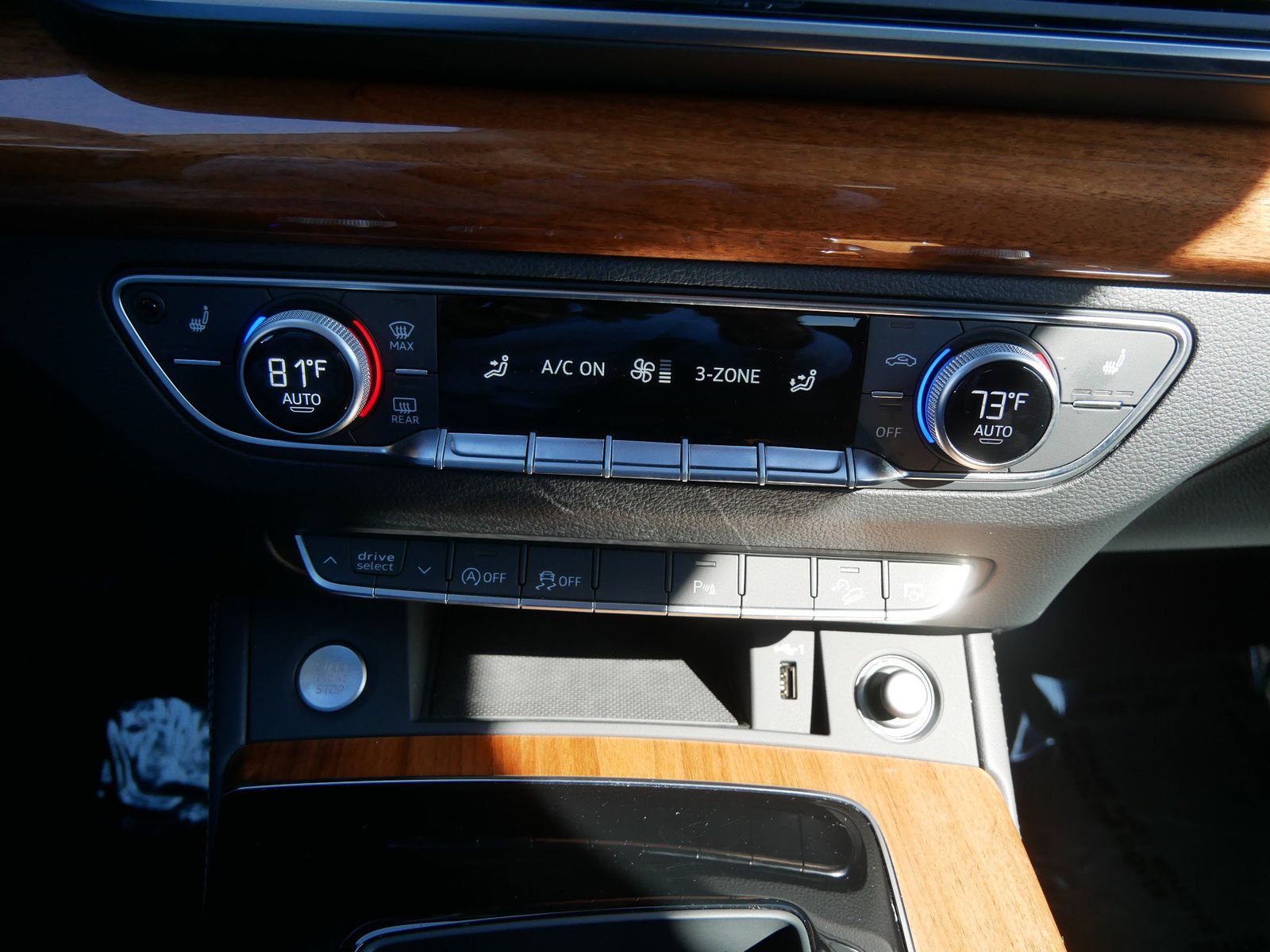 Thumbnail: 2023 Audi Q5 - 21