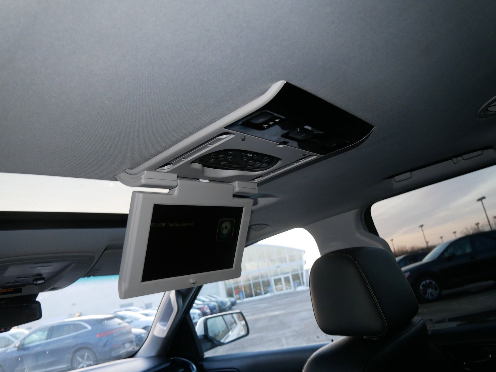 Thumbnail: 2019 Chevrolet Suburban - 12