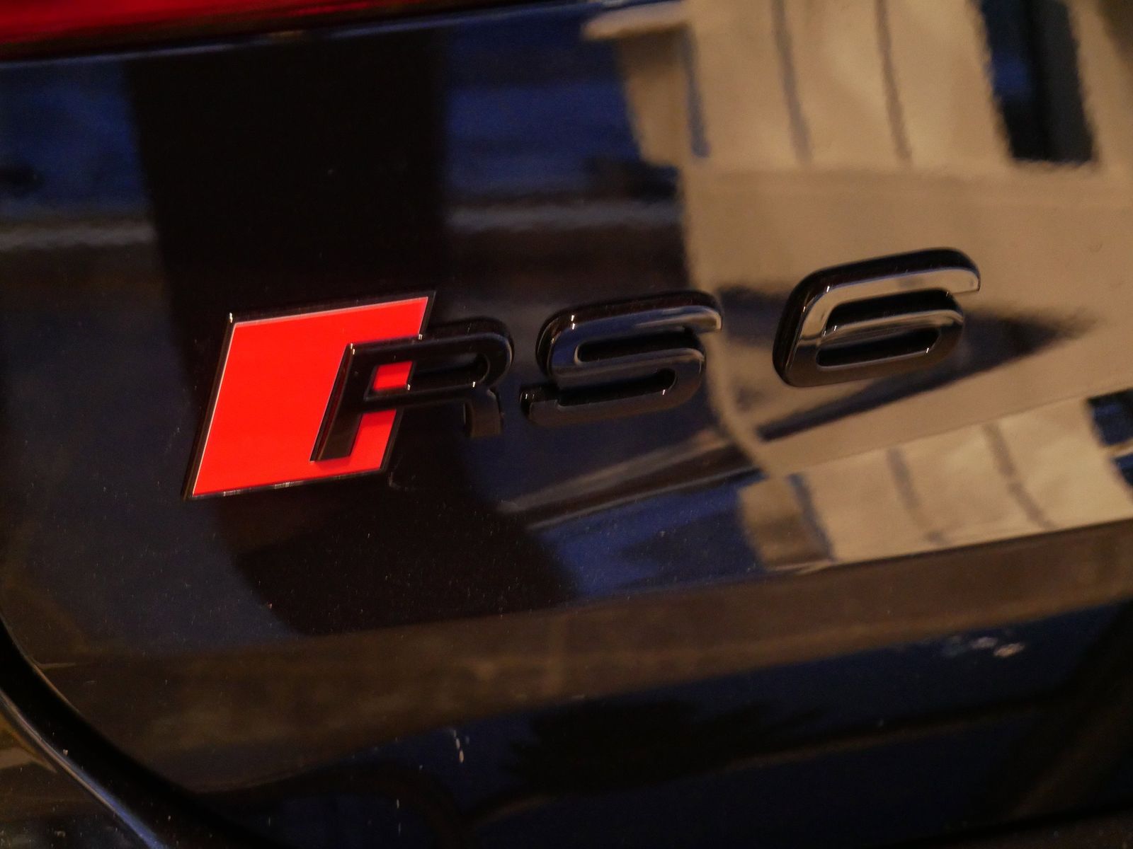 Thumbnail: 2026 Audi RS 6 - 8