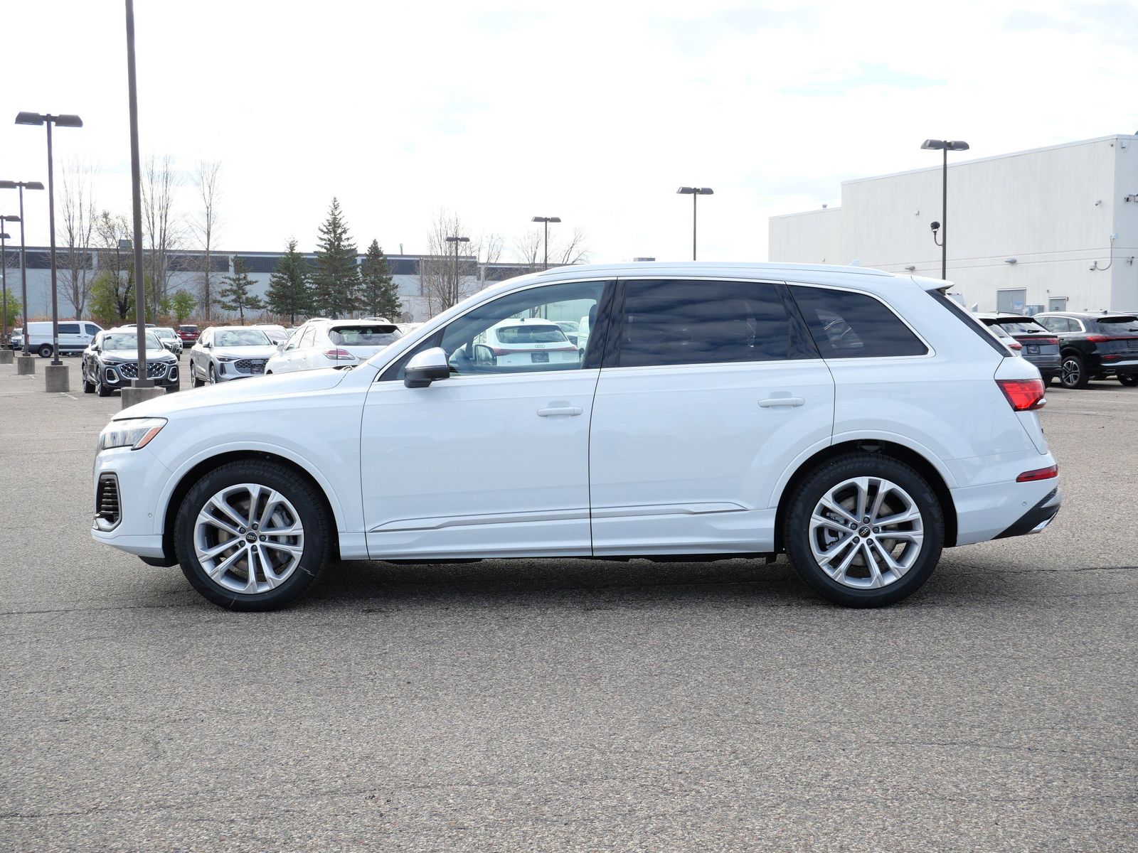 Thumbnail: 2026 Audi Q7 - 2