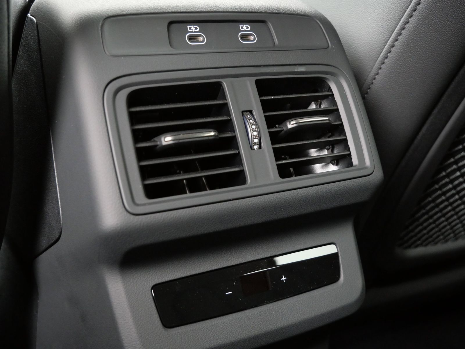 Thumbnail: 2025 Audi Q5 - 12