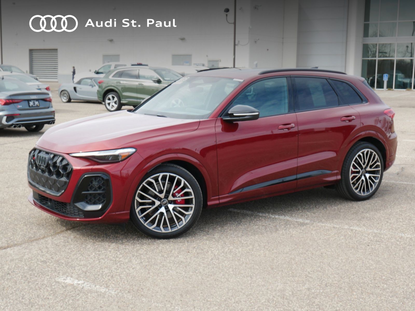 Thumbnail: 2025 Audi SQ5 - 1