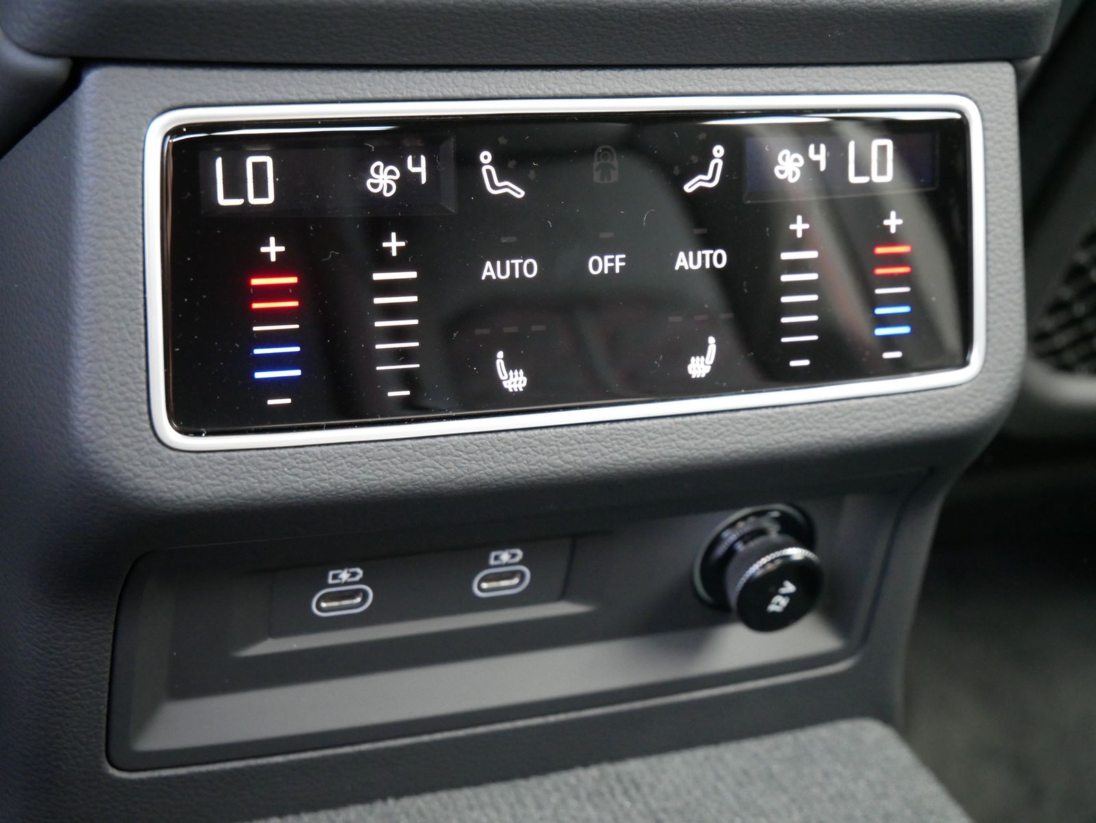 Thumbnail: 2026 Audi RS 7 - 13