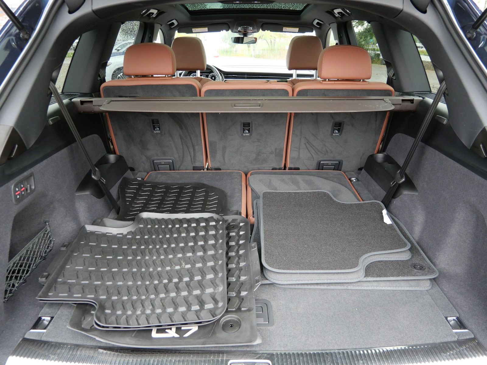 Thumbnail: 2025 Audi Q7 - 10