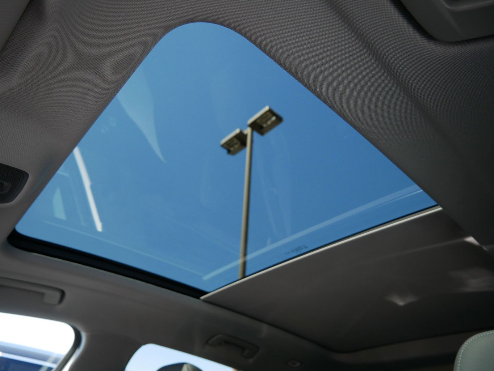 Thumbnail: 2025 Audi Q5 - 25