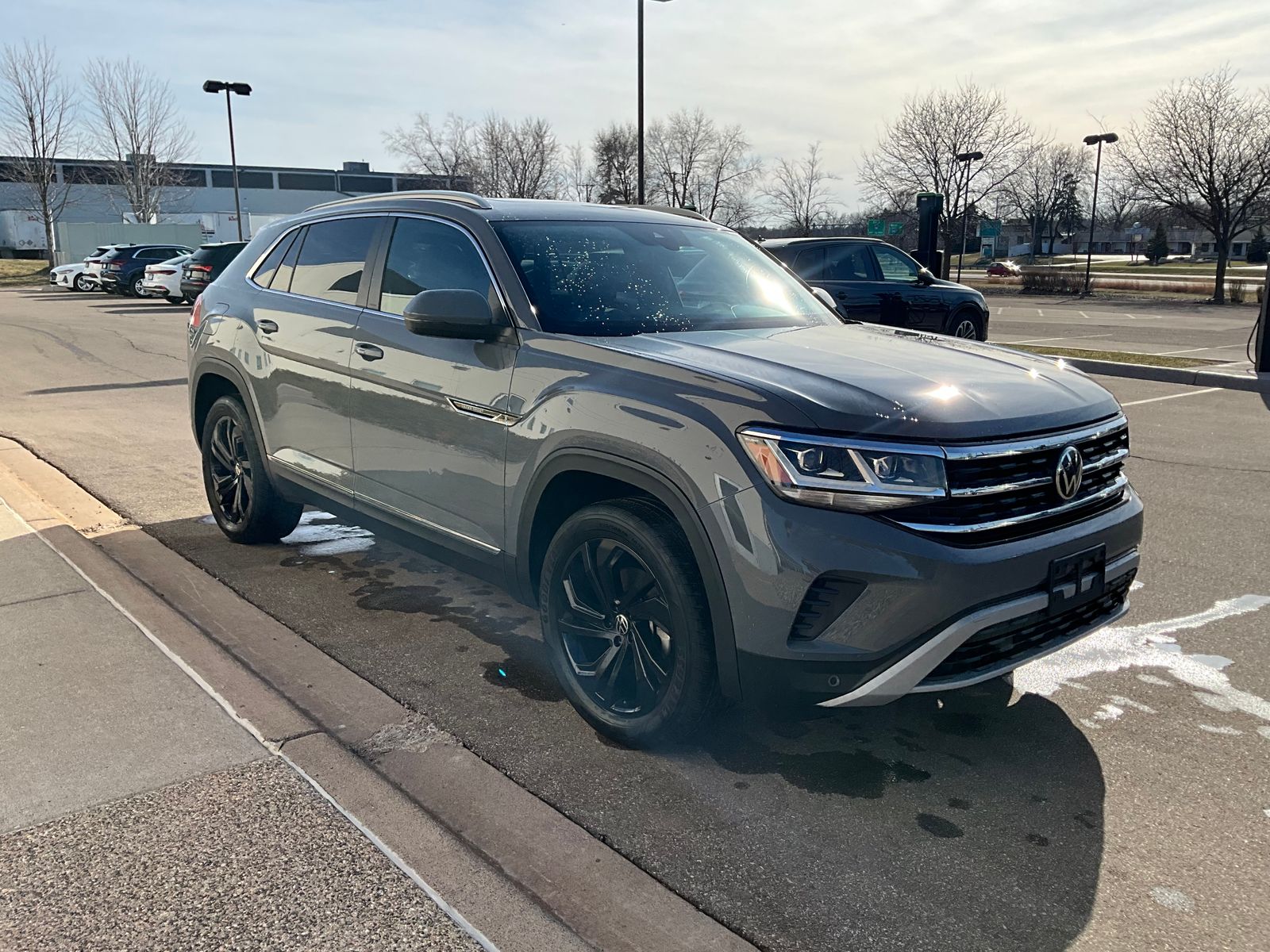 Thumbnail: 2022 Volkswagen Atlas - 4