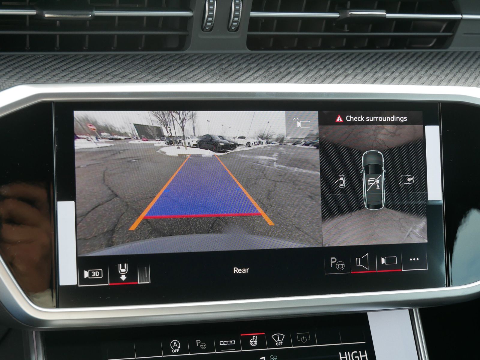 Thumbnail: 2026 Audi RS 6 - 23