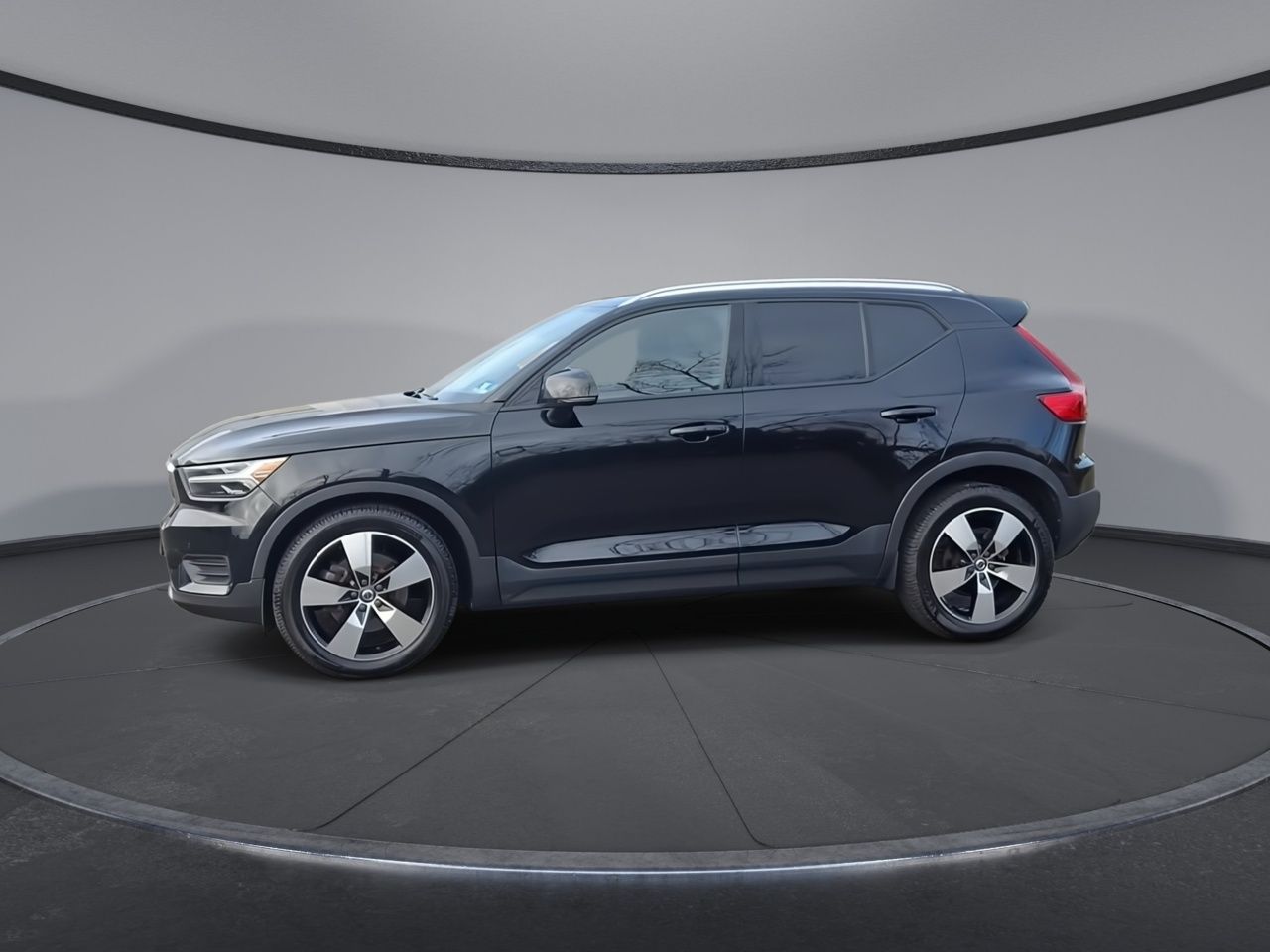 Thumbnail: 2020 Volvo XC40 - 4