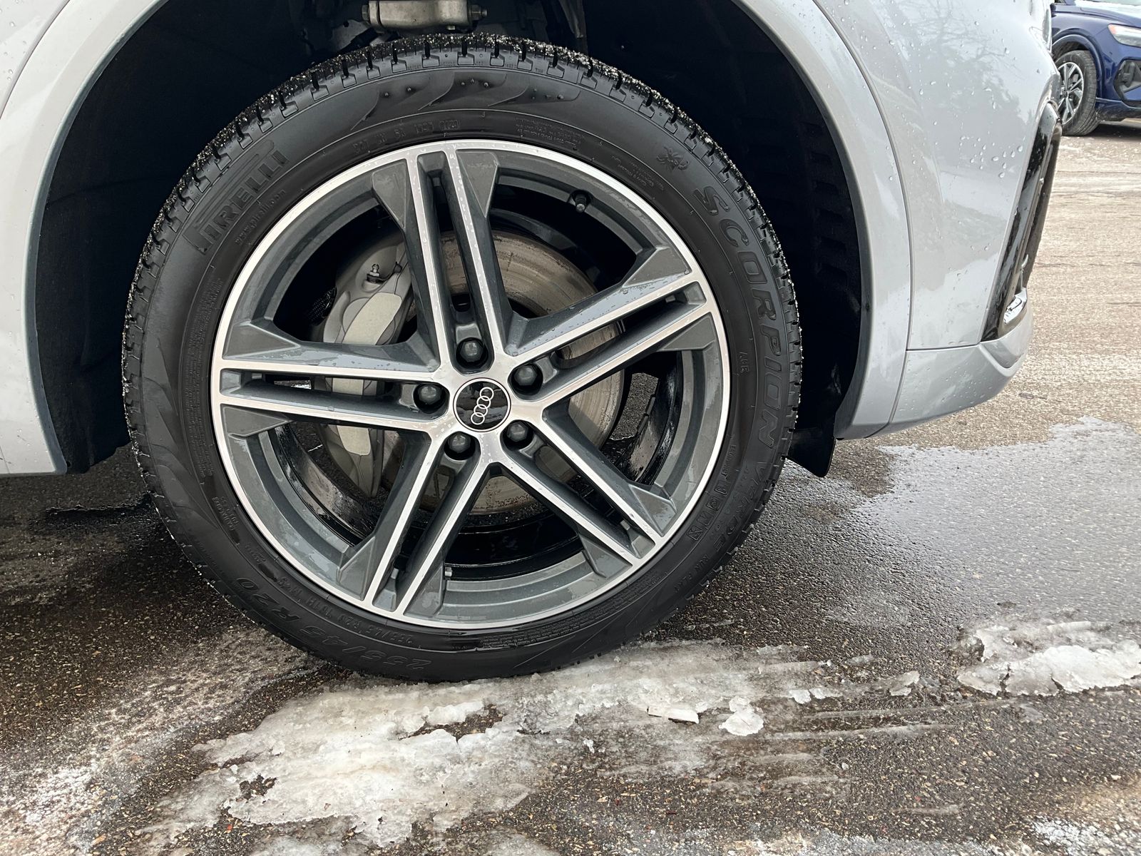 Thumbnail: 2023 Audi Q5 - 16