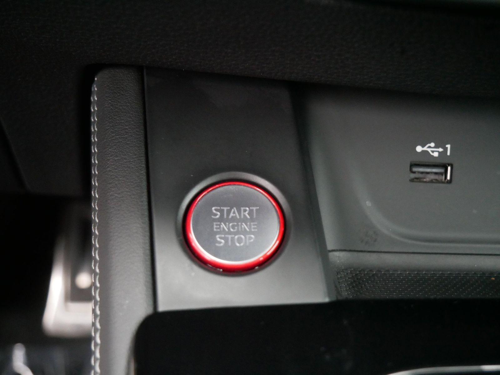 Thumbnail: 2023 Audi S4 - 19