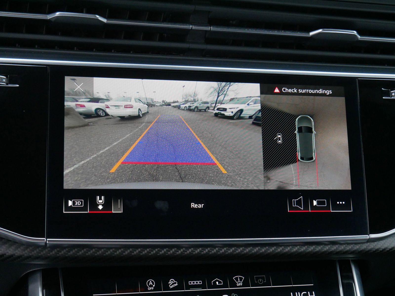 Thumbnail: 2021 Audi RS Q8 - 23