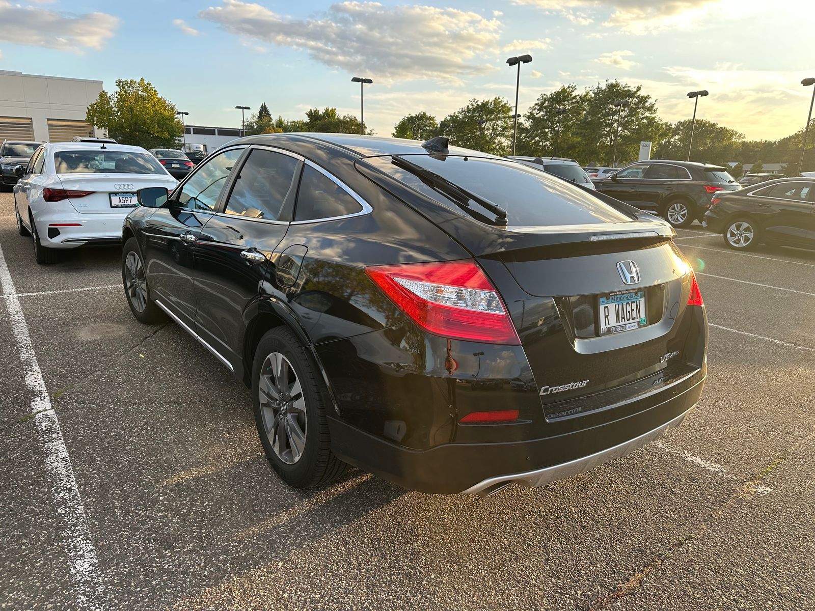 Used 2013 Honda Crosstour EX-L V6 with VIN 5J6TF2H54DL001495 for sale in Saint Paul, Minnesota