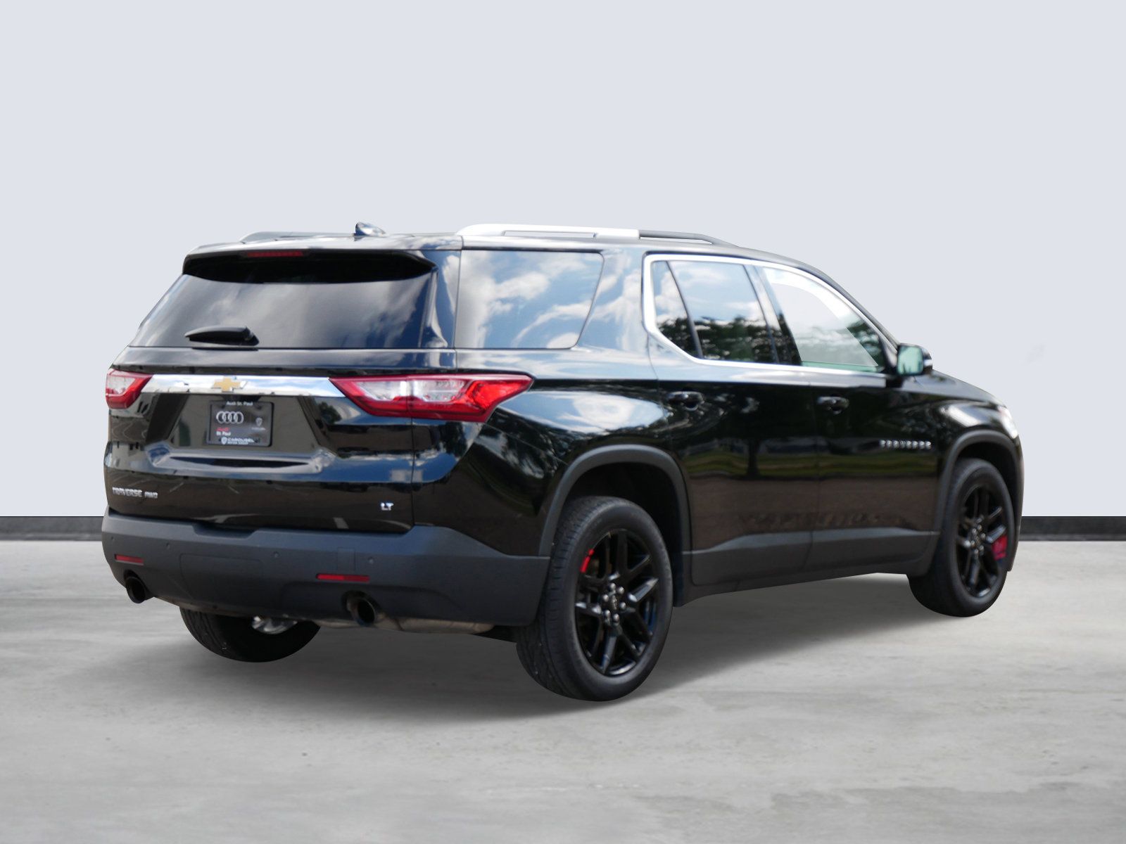 Thumbnail: 2018 Chevrolet Traverse - 4