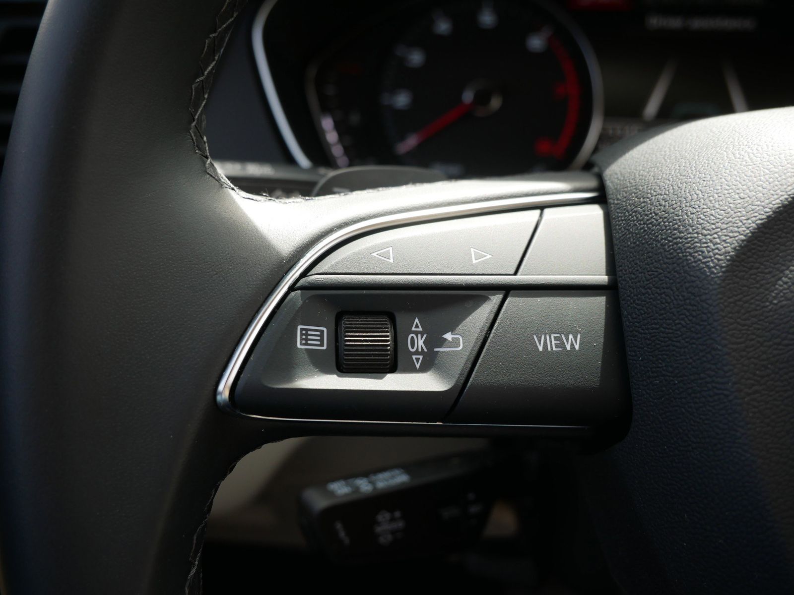 Thumbnail: 2023 Audi Q5 - 31